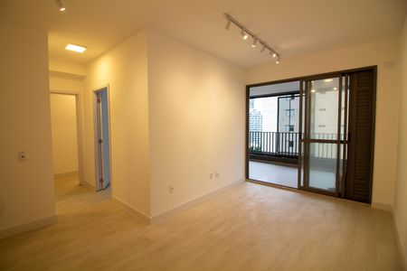 Apartamento à venda com 68m², 2 quartos e 1 vaga Apartamento à venda com 68m², 2 quartos e 1 vagaSala