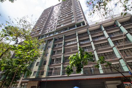 Apartamento à venda com 68m², 2 quartos e 1 vaga Apartamento à venda com 68m², 2 quartos e 1 vagaFachada do Prédio