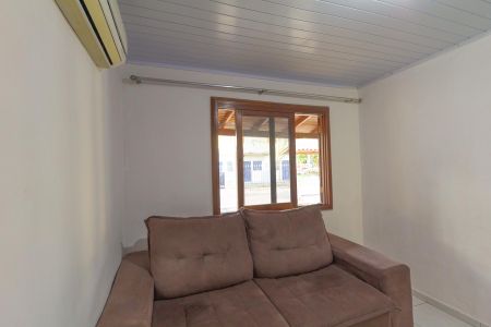 Casa à venda com 220m², 4 quartos e 2 vagasSala