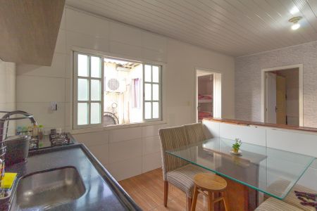 Casa à venda com 220m², 4 quartos e 2 vagasCasa 2 - Cozinha 