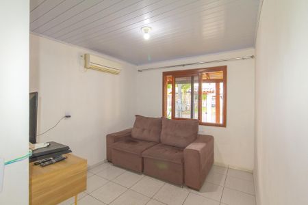 Casa à venda com 220m², 4 quartos e 2 vagasSala