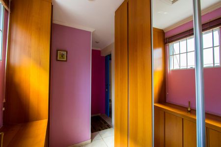 Casa à venda com 298m², 3 quartos e 5 vagas Casa à venda com 298m², 3 quartos e 5 vagasCloset do quarto 1