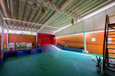 Casa à venda com 298m², 3 quartos e 5 vagas Casa à venda com 298m², 3 quartos e 5 vagasEspaço gourmet/Garagem