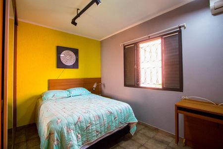 Casa à venda com 298m², 3 quartos e 5 vagas Casa à venda com 298m², 3 quartos e 5 vagasQuarto 3