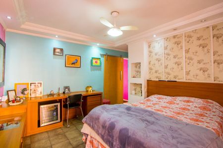 Casa à venda com 298m², 3 quartos e 5 vagas Casa à venda com 298m², 3 quartos e 5 vagasQuarto 1