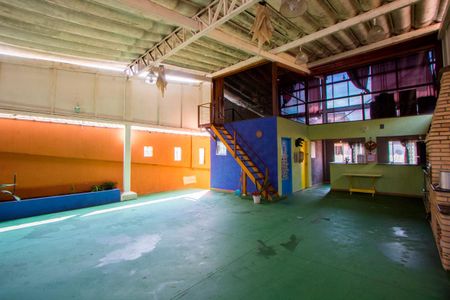 Casa à venda com 298m², 3 quartos e 5 vagas Casa à venda com 298m², 3 quartos e 5 vagasEspaço gourmet/Garagem