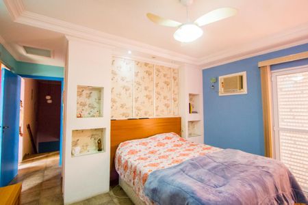 Casa à venda com 298m², 3 quartos e 5 vagas Casa à venda com 298m², 3 quartos e 5 vagasQuarto 1