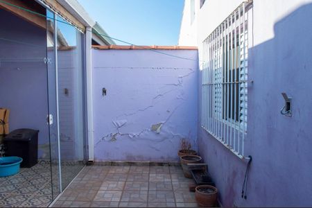 Casa para alugar com 80m², 2 quartos e 1 vagaÁrea Externa