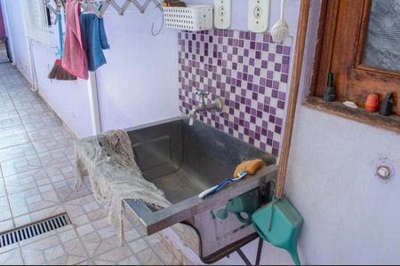 Casa para alugar com 80m², 2 quartos e 1 vagaÁrea de Serviço