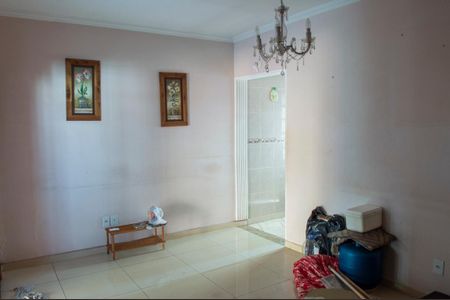 Casa para alugar com 80m², 2 quartos e 1 vagaSala