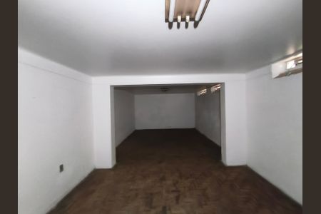 Casa para alugar com 391m², 6 quartos e 3 vagas Casa para alugar com 391m², 6 quartos e 3 vagasPorão da Cozinha