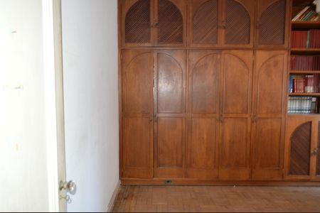 Casa para alugar com 391m², 6 quartos e 3 vagasQuarto 2