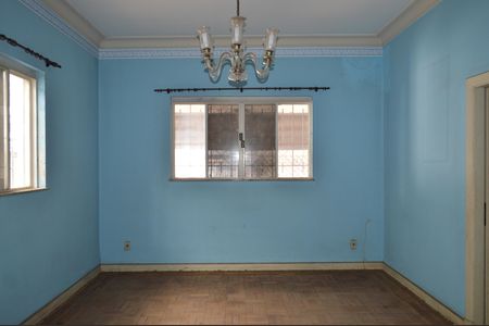 Casa para alugar com 391m², 6 quartos e 3 vagasSala