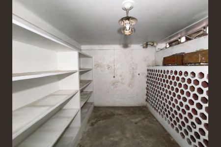 Casa para alugar com 391m², 6 quartos e 3 vagas Casa para alugar com 391m², 6 quartos e 3 vagasDespensa