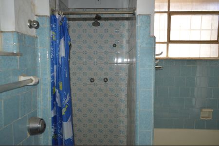 Casa para alugar com 391m², 6 quartos e 3 vagasBanheiro 1