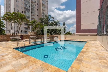 Apartamento à venda com 90m², 3 quartos e 2 vagas Apartamento à venda com 90m², 3 quartos e 2 vagasÁrea comum - Piscina
