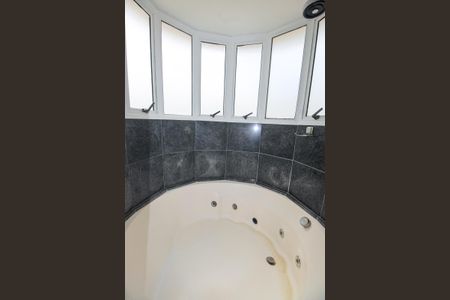 Apartamento à venda com 167m², 3 quartos e 3 vagasBanheiro da Suíte 1