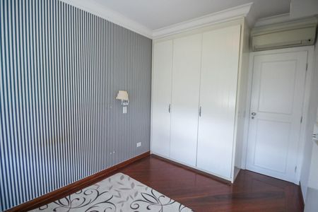 Apartamento à venda com 167m², 3 quartos e 3 vagasSuíte 2