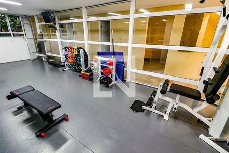 Apartamento à venda com 167m², 3 quartos e 3 vagas Apartamento à venda com 167m², 3 quartos e 3 vagasÁrea comum - Academia