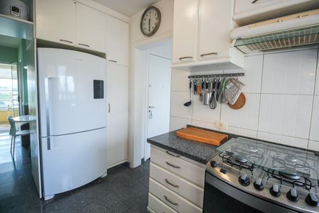 Apartamento à venda com 167m², 3 quartos e 3 vagasCozinha