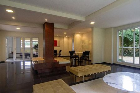 Apartamento à venda com 167m², 3 quartos e 3 vagas Apartamento à venda com 167m², 3 quartos e 3 vagasÁrea comum - Salão de festas