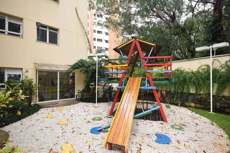 Apartamento à venda com 167m², 3 quartos e 3 vagas Apartamento à venda com 167m², 3 quartos e 3 vagasÁrea comum - Playground