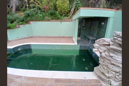 Casa à venda com 354m², 6 quartos e 2 vagas