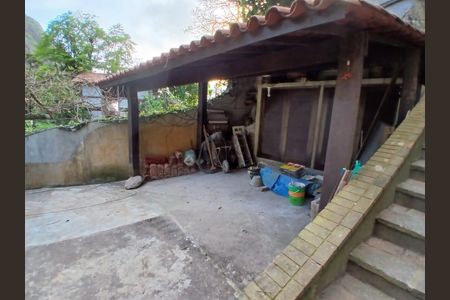 Casa à venda com 354m², 6 quartos e 2 vagas