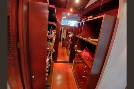 Casa à venda com 354m², 6 quartos e 2 vagas