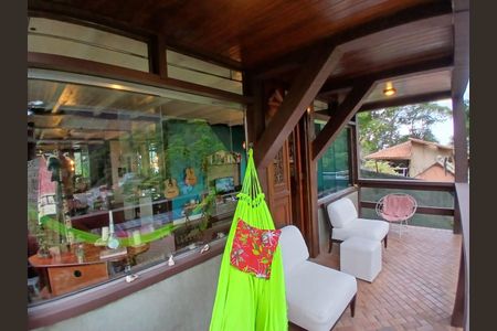 Casa à venda com 354m², 6 quartos e 2 vagas