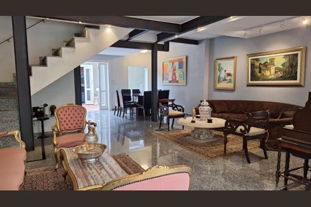 Casa à venda com 150m², 3 quartos e 2 vagas