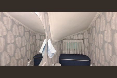 Casa à venda com 141m², 4 quartos e 4 vagasLavabo Sala