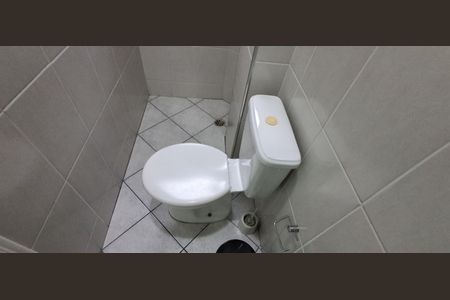 Casa à venda com 141m², 4 quartos e 4 vagasBanheiro Suíte 4