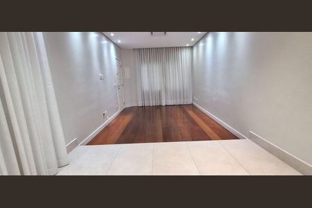 Casa à venda com 141m², 4 quartos e 4 vagasSala