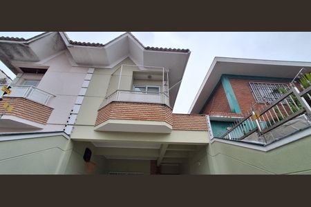 Casa à venda com 141m², 4 quartos e 4 vagasFachada