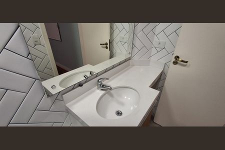 Casa à venda com 141m², 4 quartos e 4 vagasBanheiro Suíte 1