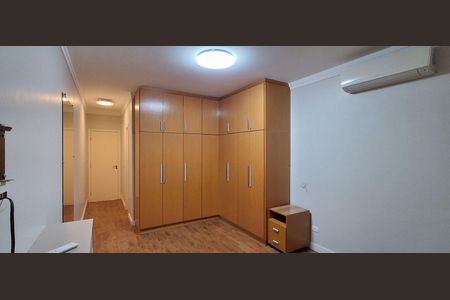 Casa à venda com 141m², 4 quartos e 4 vagasSuíte 3