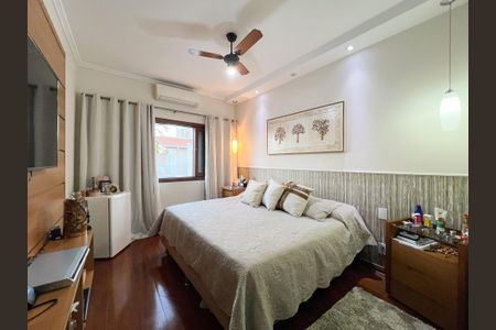 Casa para alugar com 270m², 3 quartos e 3 vagas Casa para alugar com 270m², 3 quartos e 3 vagasSuíte