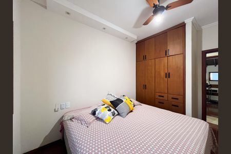 Casa para alugar com 270m², 3 quartos e 3 vagas Casa para alugar com 270m², 3 quartos e 3 vagasQuarto 2