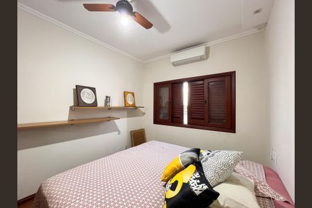 Casa para alugar com 270m², 3 quartos e 3 vagas Casa para alugar com 270m², 3 quartos e 3 vagasQuarto 2