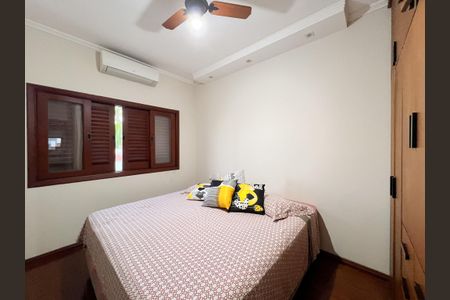 Casa para alugar com 270m², 3 quartos e 3 vagas Casa para alugar com 270m², 3 quartos e 3 vagasQuarto 2