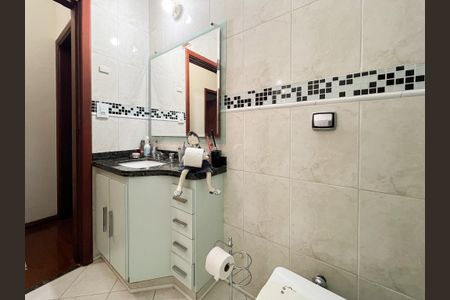 Casa para alugar com 270m², 3 quartos e 3 vagas Casa para alugar com 270m², 3 quartos e 3 vagasBanheiro