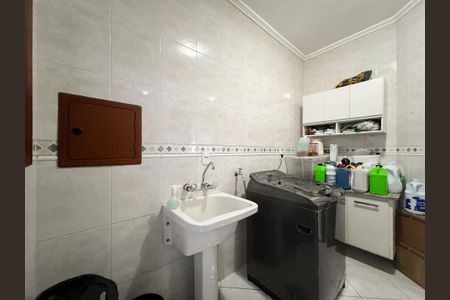 Casa para alugar com 270m², 3 quartos e 3 vagas Casa para alugar com 270m², 3 quartos e 3 vagasÁrea de Serviço