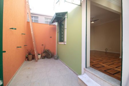 Casa de condomínio para alugar com 200m², 4 quartos e 1 vaga Casa de condomínio para alugar com 200m², 4 quartos e 1 vagaVaranda da Sala