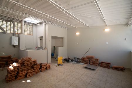 Casa de condomínio para alugar com 200m², 4 quartos e 1 vaga Casa de condomínio para alugar com 200m², 4 quartos e 1 vagaÁrea de serviço 1