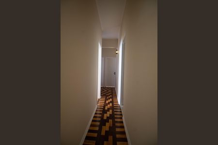 Casa de condomínio para alugar com 200m², 4 quartos e 1 vaga Casa de condomínio para alugar com 200m², 4 quartos e 1 vagaCorredores