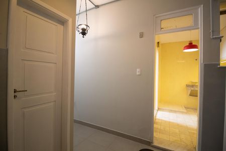 Casa de condomínio para alugar com 200m², 4 quartos e 1 vaga Casa de condomínio para alugar com 200m², 4 quartos e 1 vagaÁrea de serviço 2