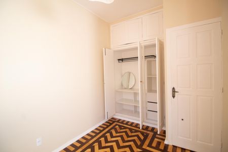 Casa de condomínio para alugar com 200m², 4 quartos e 1 vaga Casa de condomínio para alugar com 200m², 4 quartos e 1 vagaQuarto 1
