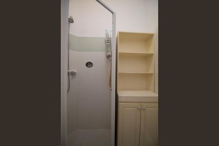 Casa de condomínio para alugar com 200m², 4 quartos e 1 vaga Casa de condomínio para alugar com 200m², 4 quartos e 1 vagaSuíte