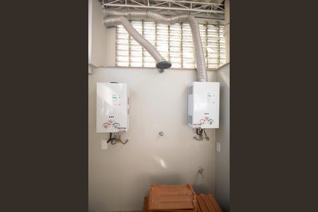 Casa de condomínio para alugar com 200m², 4 quartos e 1 vaga Casa de condomínio para alugar com 200m², 4 quartos e 1 vagaÁrea de serviço 1